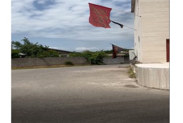 تنظیف و‌ پاکسازی محوطه بقعه اقا سید محمد جان