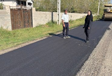 حضور سرپرست محترم شهرداری ضیابر و اعضای شورای اسلامی شهر در محل اجرای پروژه آسفالت کوی فرهنگیان