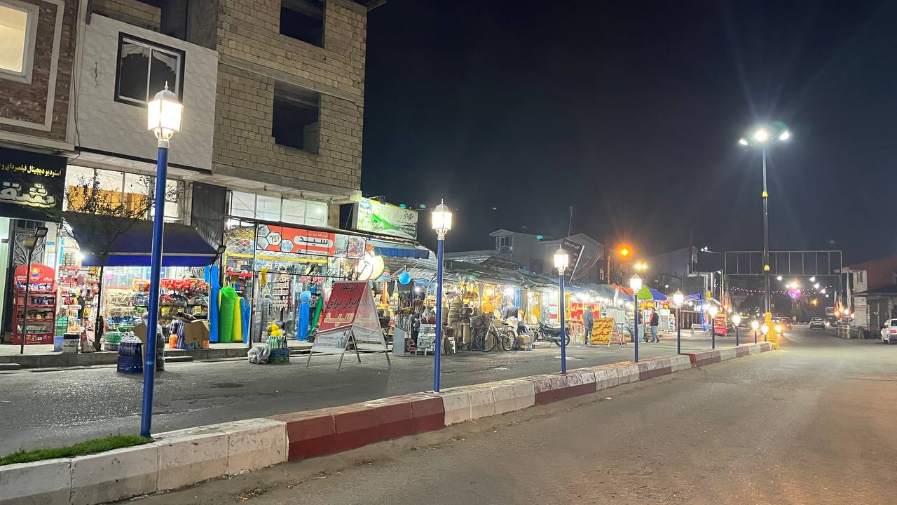 تعویض چراغ‌های فانوسی خیابان شهدا